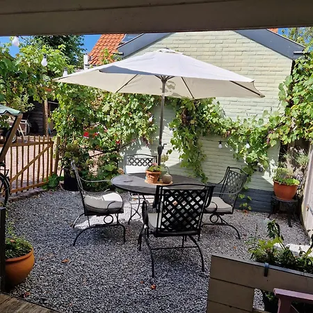 Bed & Bentwoud Benthuizen